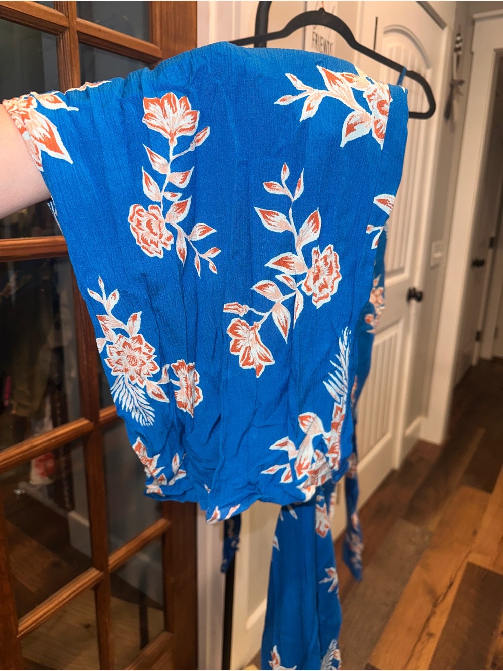 Roxy Size Medium Blue Floral Spaghetti-Strap Jumpsuit - Picture 6 of 9